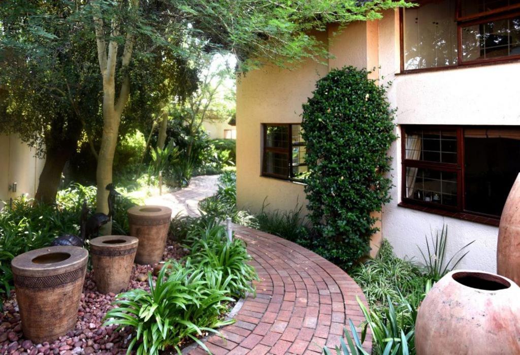 Lourie Lodge Sandton Luaran gambar