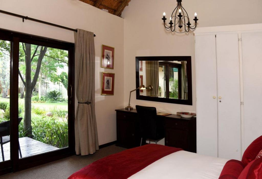 Lourie Lodge Sandton Luaran gambar
