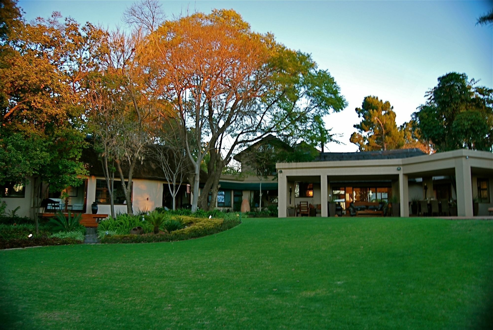 Lourie Lodge Sandton Luaran gambar